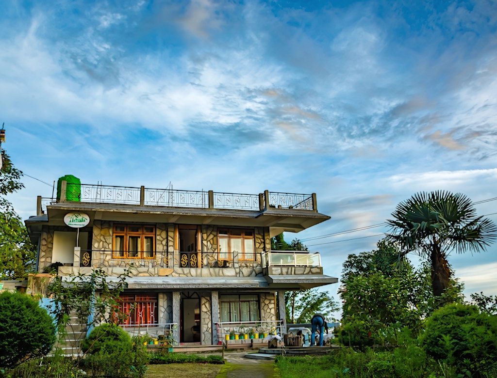 Homestay Near Sonada