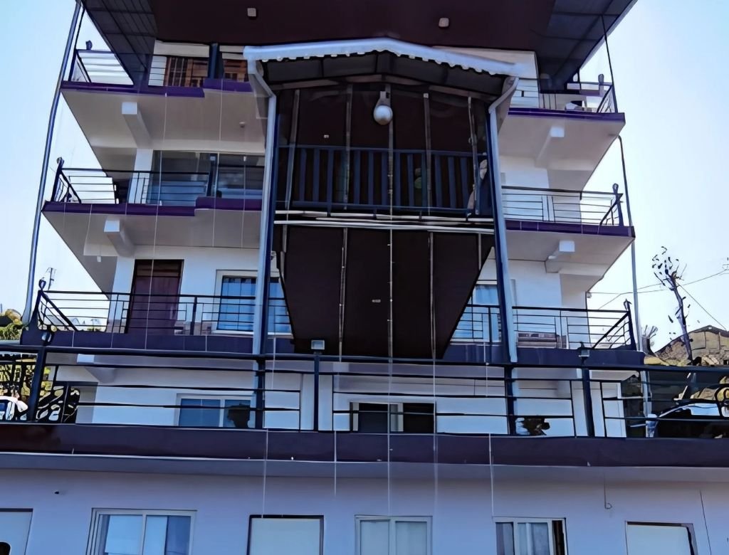 Homestay Near Sittong  Khasmahal