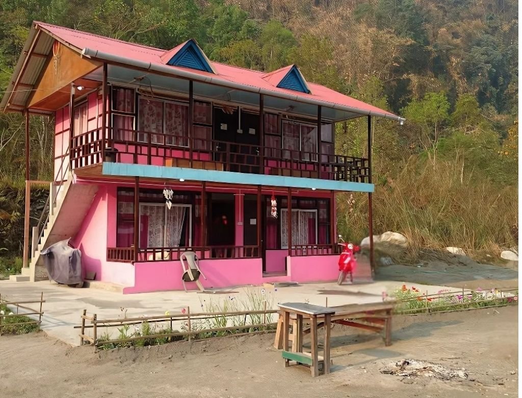 Homestay Near Kashone Khasmahal